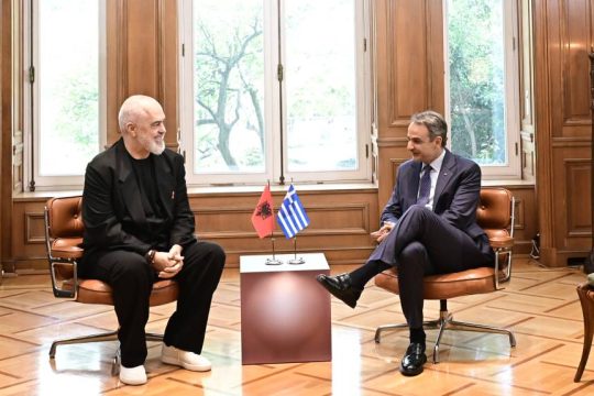 Μητσοτάκης σε Ράμα: «Έχουμε μία σημαντική ευκαιρία να λύσουμε εκκρεμή ζητήματα»